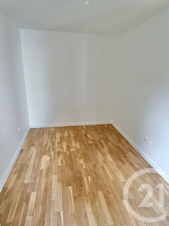 Appartement F3 à louer - 3 pièces - 56.47 m2 - VILLEJUIF - 94 - ILE-DE-FRANCE - Century 21 K.B. Immobilier
