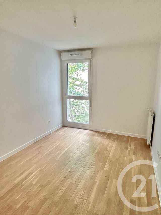 Appartement F3 à louer - 3 pièces - 56.47 m2 - VILLEJUIF - 94 - ILE-DE-FRANCE - Century 21 K.B. Immobilier
