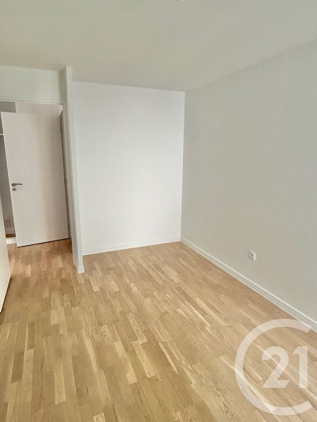 Appartement F3 à louer - 3 pièces - 56.47 m2 - VILLEJUIF - 94 - ILE-DE-FRANCE - Century 21 K.B. Immobilier