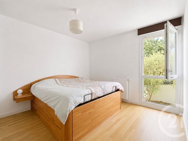Appartement F3 à vendre - 3 pièces - 59.8 m2 - LE KREMLIN BICETRE - 94 - ILE-DE-FRANCE - Century 21 K.B. Immobilier