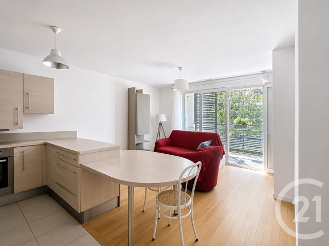 Appartement F3 à vendre - 3 pièces - 59.8 m2 - LE KREMLIN BICETRE - 94 - ILE-DE-FRANCE - Century 21 K.B. Immobilier