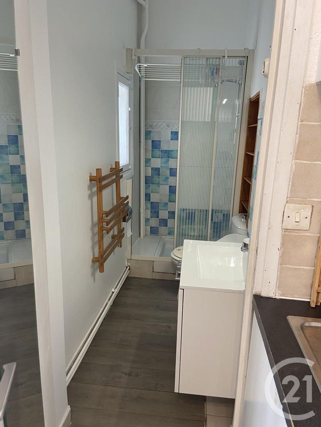 Appartement F1 à louer - 1 pièce - 13.02 m2 - PARIS - 75011 - ILE-DE-FRANCE - Century 21 K.B. Immobilier