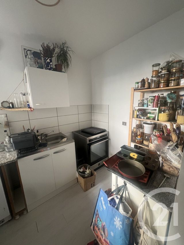 Appartement F1 à louer - 1 pièce - 32.17 m2 - LE KREMLIN BICETRE - 94 - ILE-DE-FRANCE - Century 21 K.B. Immobilier