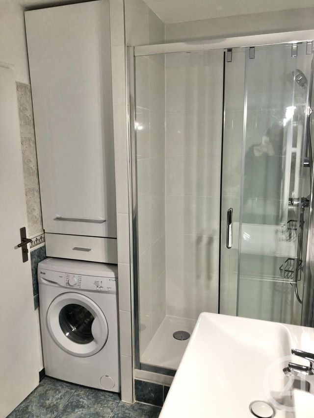 Appartement F2 à louer - 2 pièces - 42.0 m2 - LE KREMLIN BICETRE - 94 - ILE-DE-FRANCE - Century 21 K.B. Immobilier