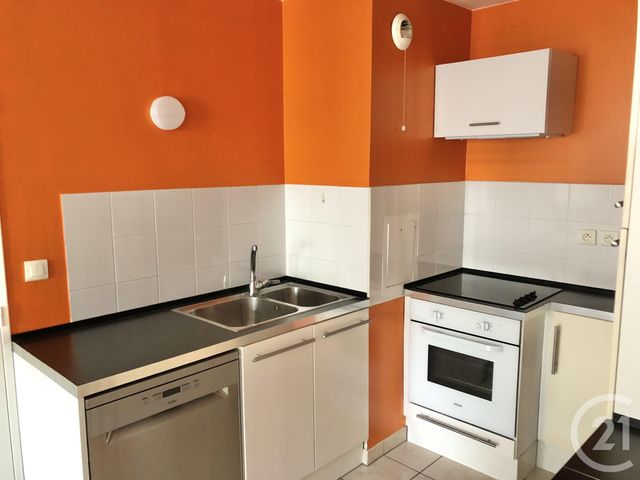 Appartement F2 à louer - 2 pièces - 42.0 m2 - LE KREMLIN BICETRE - 94 - ILE-DE-FRANCE - Century 21 K.B. Immobilier