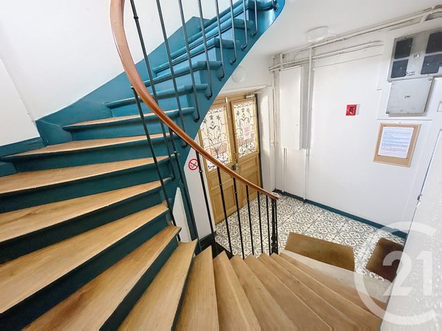 Appartement T2 à louer - 2 pièces - 41.56 m2 - LE KREMLIN BICETRE - 94 - ILE-DE-FRANCE - Century 21 K.B. Immobilier