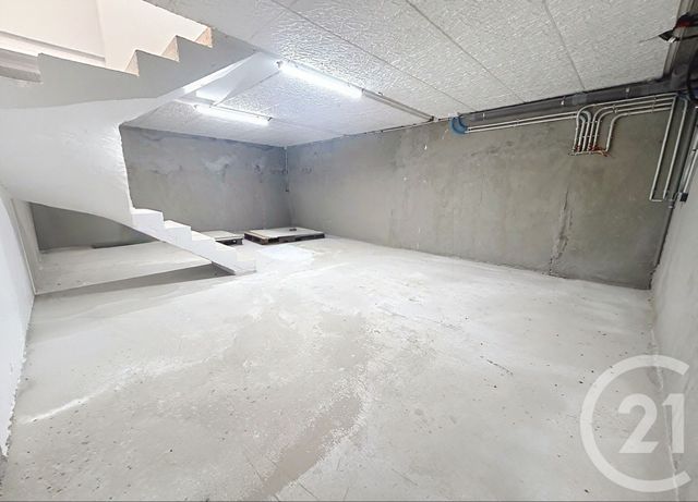 maison à vendre - 2 pièces - 71.8 m2 - VILLEJUIF - 94 - ILE-DE-FRANCE - Century 21 K.B. Immobilier