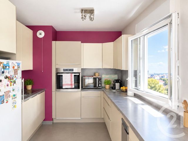 Appartement F3 à vendre - 4 pièces - 83.0 m2 - IVRY SUR SEINE - 94 - ILE-DE-FRANCE - Century 21 K.B. Immobilier