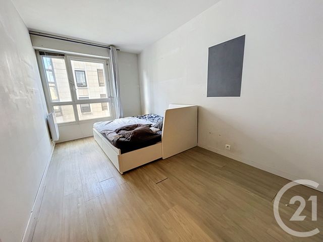 Appartement F3 à vendre - 3 pièces - 67.55 m2 - LE KREMLIN BICETRE - 94 - ILE-DE-FRANCE - Century 21 K.B. Immobilier