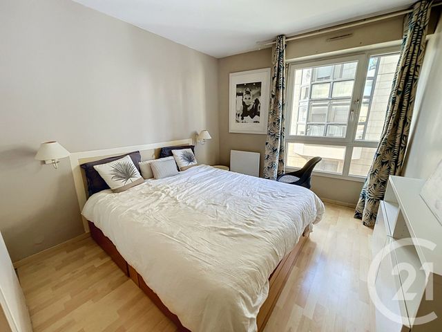 Appartement F3 à vendre - 3 pièces - 67.55 m2 - LE KREMLIN BICETRE - 94 - ILE-DE-FRANCE - Century 21 K.B. Immobilier