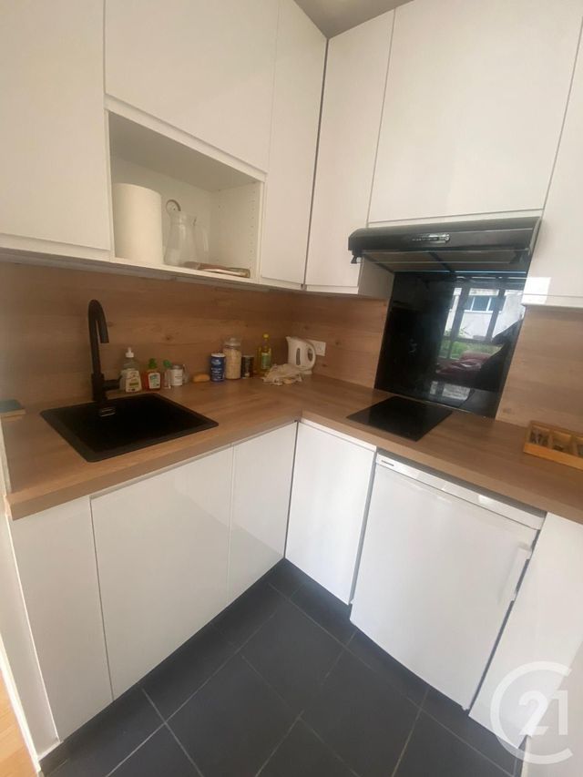 Appartement T1 à louer - 1 pièce - 28.21 m2 - VILLEJUIF - 94 - ILE-DE-FRANCE - Century 21 K.B. Immobilier
