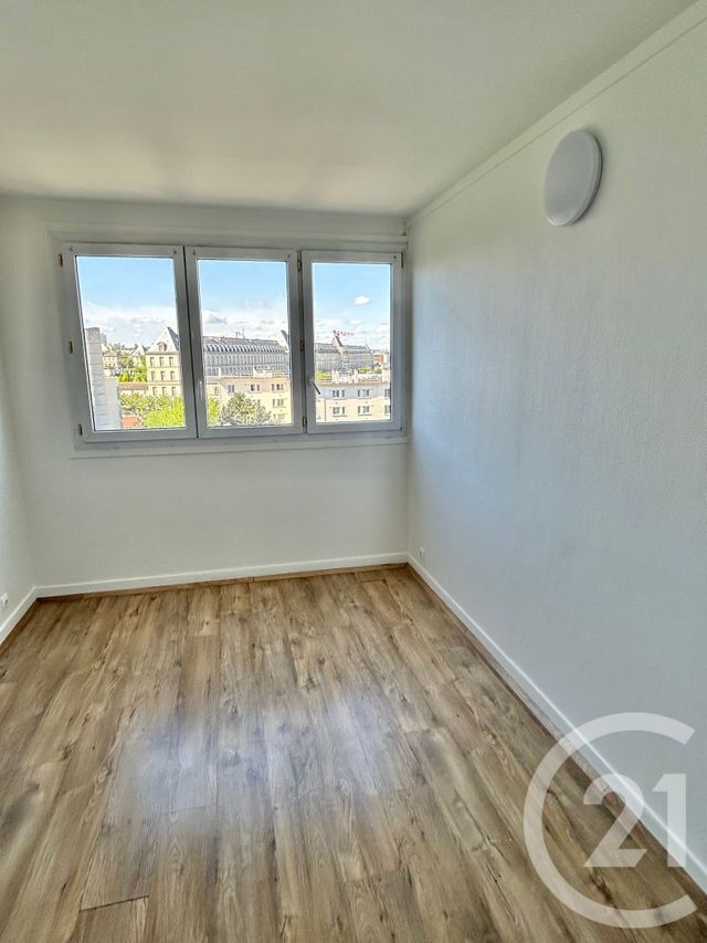 Appartement F3 à louer - 3 pièces - 63.41 m2 - LE KREMLIN BICETRE - 94 - ILE-DE-FRANCE - Century 21 K.B. Immobilier