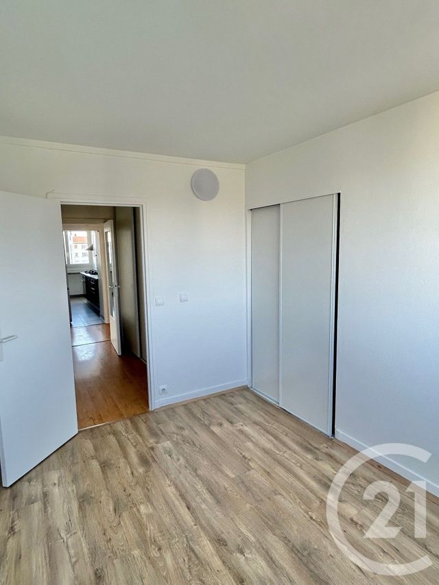 Appartement F3 à louer - 3 pièces - 63.41 m2 - LE KREMLIN BICETRE - 94 - ILE-DE-FRANCE - Century 21 K.B. Immobilier