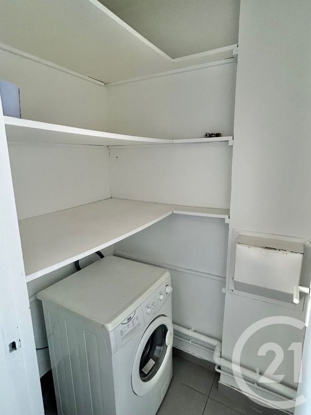 Appartement F3 à louer - 3 pièces - 63.41 m2 - LE KREMLIN BICETRE - 94 - ILE-DE-FRANCE - Century 21 K.B. Immobilier