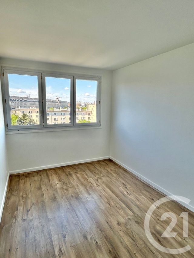 Appartement F3 à louer - 3 pièces - 63.41 m2 - LE KREMLIN BICETRE - 94 - ILE-DE-FRANCE - Century 21 K.B. Immobilier