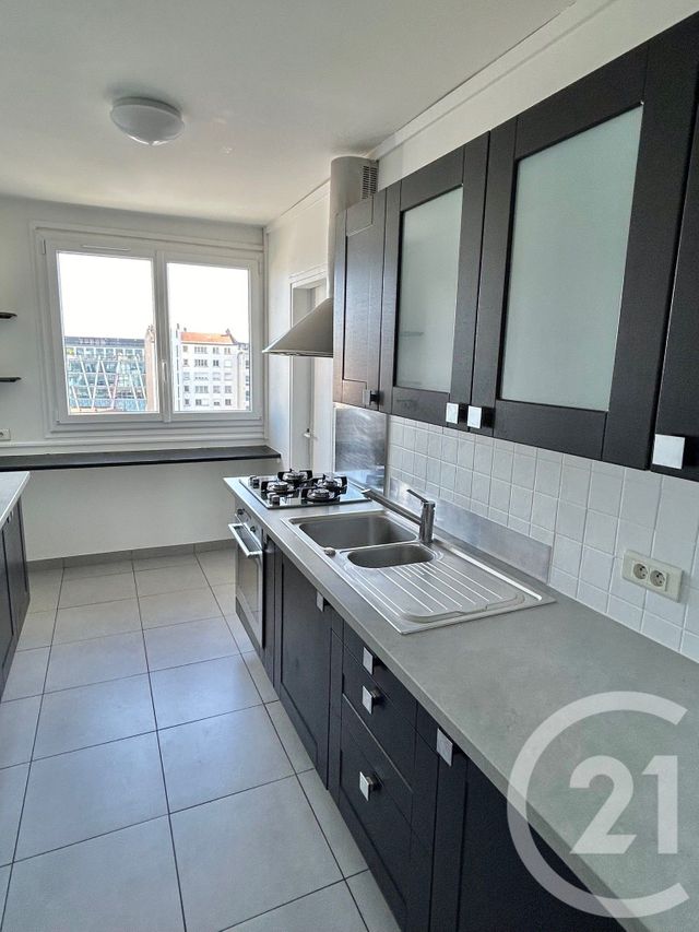 Appartement F3 à louer - 3 pièces - 63.41 m2 - LE KREMLIN BICETRE - 94 - ILE-DE-FRANCE - Century 21 K.B. Immobilier