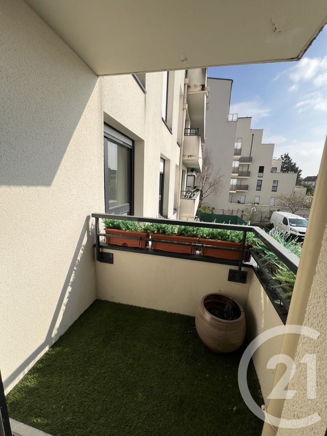 Appartement F2 à louer - 2 pièces - 44.15 m2 - ORLY - 94 - ILE-DE-FRANCE - Century 21 K.B. Immobilier