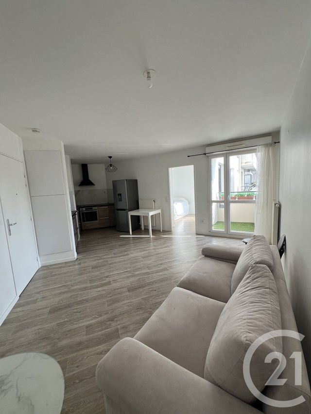 Appartement F2 à louer - 2 pièces - 44.15 m2 - ORLY - 94 - ILE-DE-FRANCE - Century 21 K.B. Immobilier