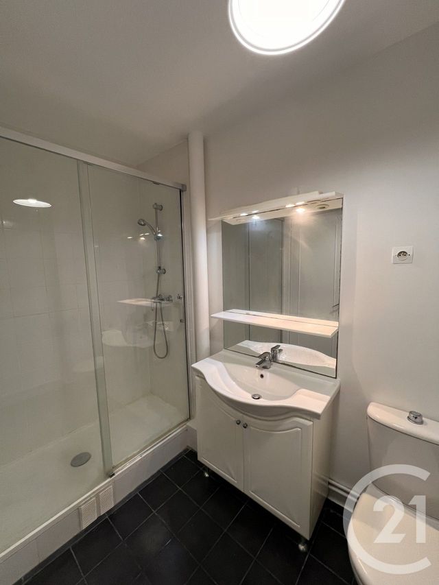 Appartement F2 à louer - 2 pièces - 44.14 m2 - IVRY SUR SEINE - 94 - ILE-DE-FRANCE - Century 21 K.B. Immobilier
