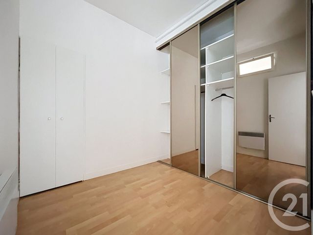 Appartement F2 à vendre - 2 pièces - 30.16 m2 - LE KREMLIN BICETRE - 94 - ILE-DE-FRANCE - Century 21 K.B. Immobilier