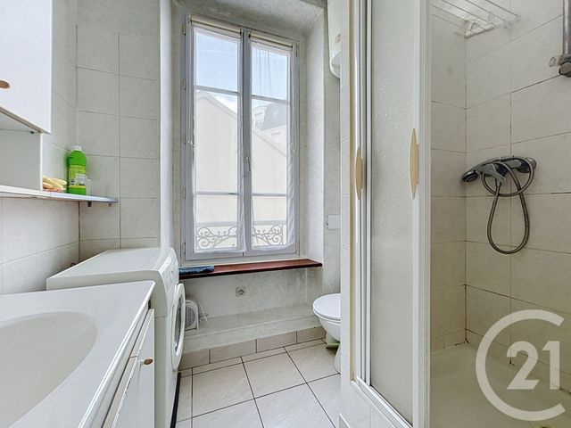 Appartement F2 à vendre - 2 pièces - 30.16 m2 - LE KREMLIN BICETRE - 94 - ILE-DE-FRANCE - Century 21 K.B. Immobilier