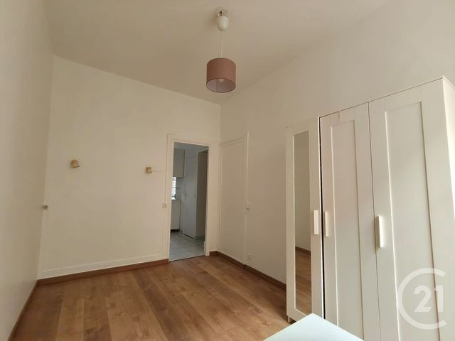 Appartement F2 à vendre - 2 pièces - 26.0 m2 - LE KREMLIN BICETRE - 94 - ILE-DE-FRANCE - Century 21 K.B. Immobilier