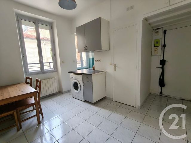 Appartement F2 à vendre - 2 pièces - 26.0 m2 - LE KREMLIN BICETRE - 94 - ILE-DE-FRANCE - Century 21 K.B. Immobilier