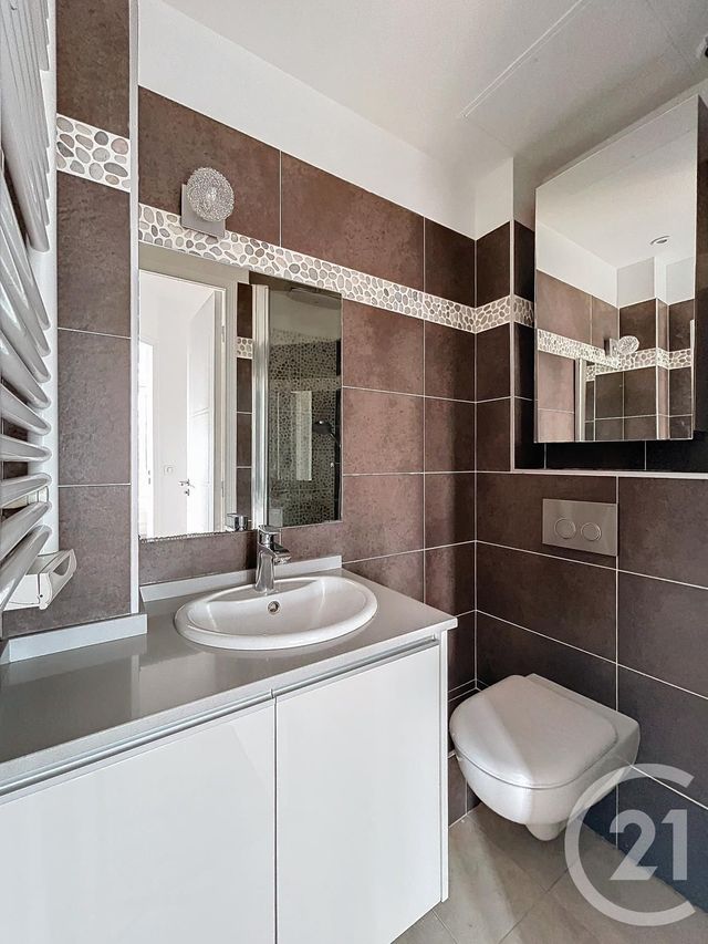 Appartement F2 à louer - 2 pièces - 38.38 m2 - CACHAN - 94 - ILE-DE-FRANCE - Century 21 K.B. Immobilier