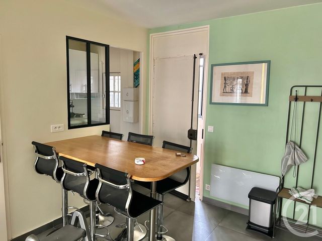 Appartement F2 à louer - 2 pièces - 32.63 m2 - LE KREMLIN BICETRE - 94 - ILE-DE-FRANCE - Century 21 K.B. Immobilier